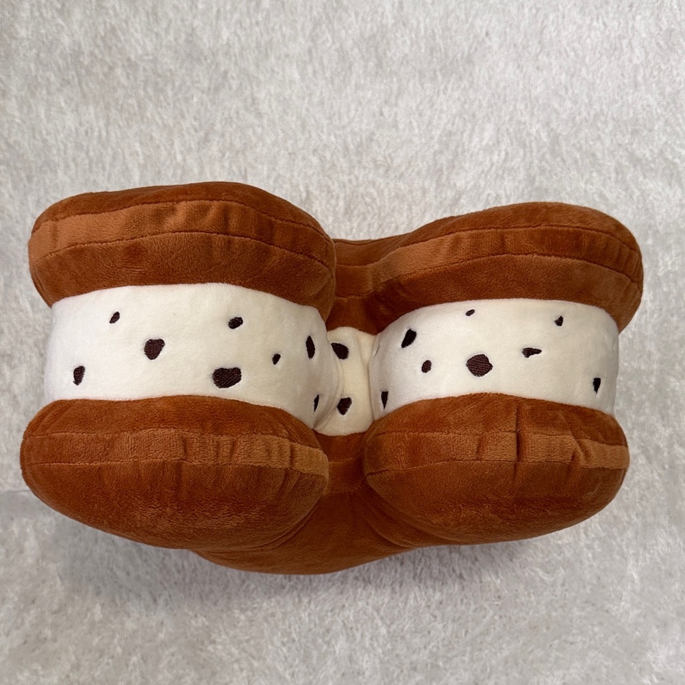 Disney Eats Mickey Ice Cream Sandwich Plush Pillow NWOT - Picture 5 of 5